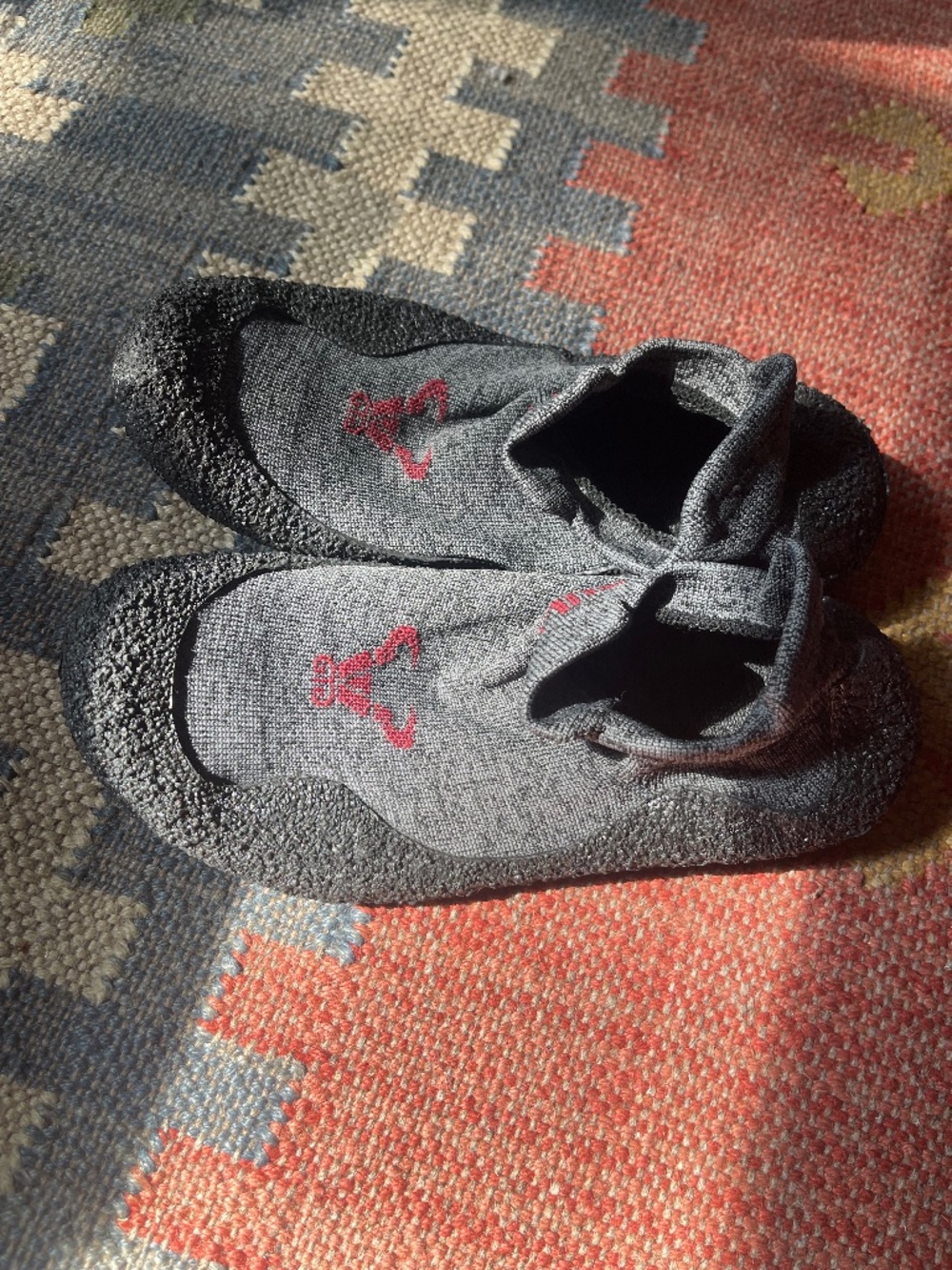 BULLIANT minimalist slipper socks and hiking water shoes Men’s 39